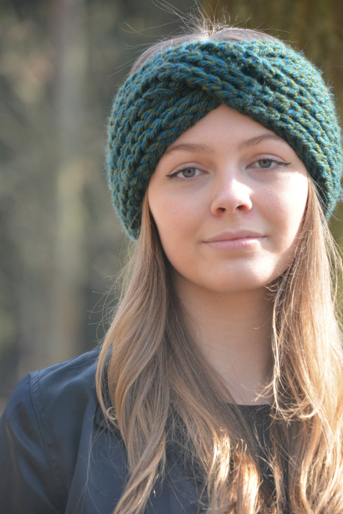 Čelenka barevná v zelených — foto 3