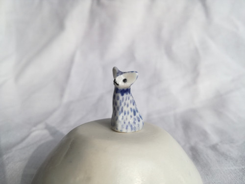 Mini kočka porcelánová čárkovaná — foto 2