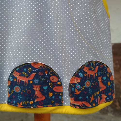 Puntíkatá šedá s liškami - XL — foto 6