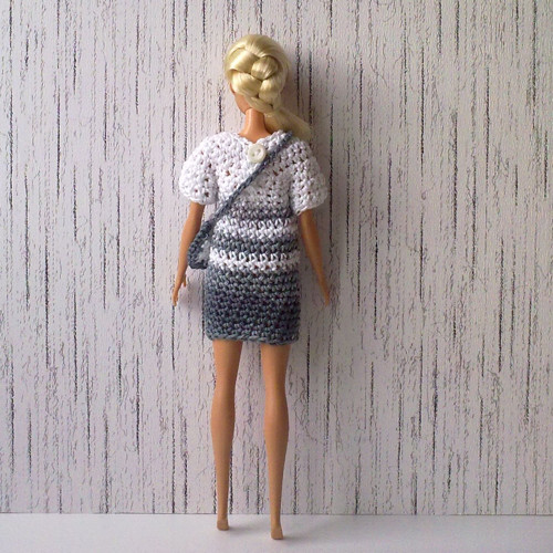 Oblečky pro Barbie - šaty, kabelka — foto 4