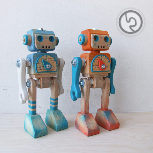Dřevěný ROBOT Modrý — foto 2