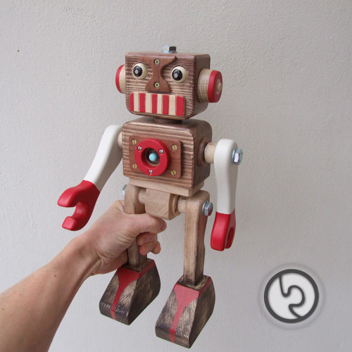 Dřevěný ROBOT Hnědý — foto 2