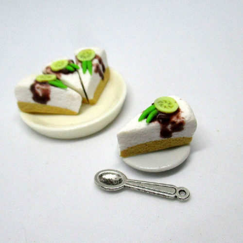 Miniatury pro panenky - dortík — foto 2