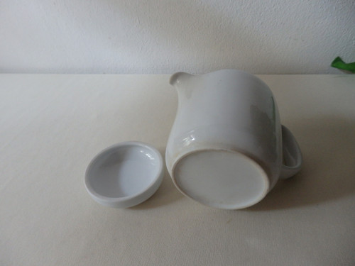 Malá porcelánová konvička — foto 6