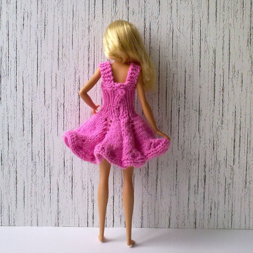 Oblečky pro Barbie - šaty — foto 4