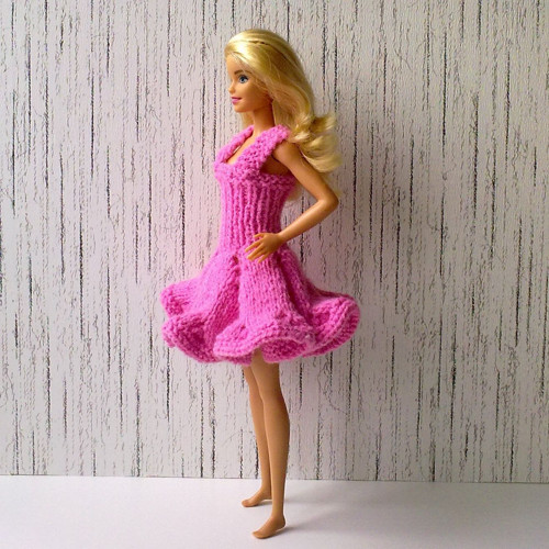 Oblečky pro Barbie - šaty — foto 5
