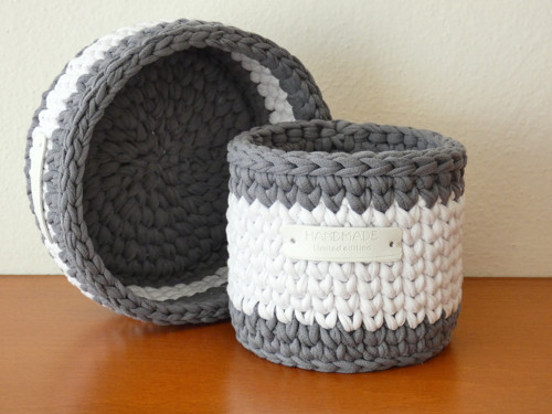 Set háčkovaných košíků - šedobílá — foto 2