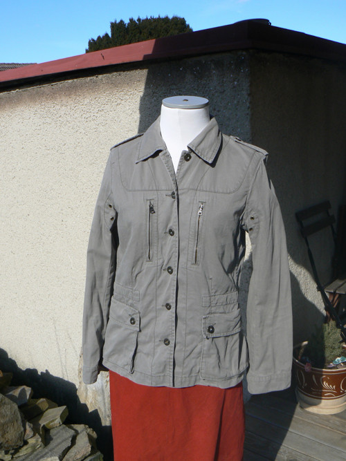 Army styl s výšivkou... — foto 3