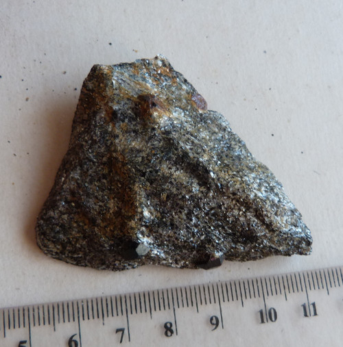 Granát - almandin - ve svoru - 5,8 cm — foto 3