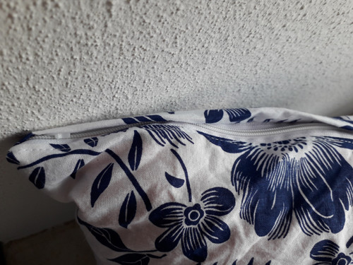 Modré květy na bílé-povlak — foto 3
