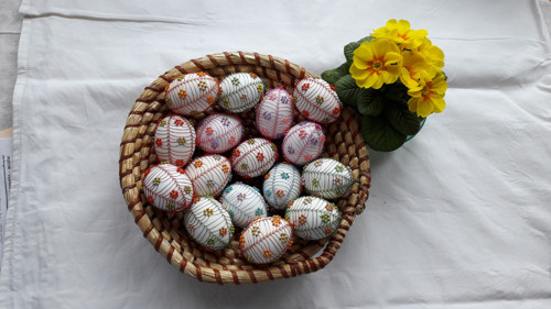 DRÁTOVANÉ KRASLICE S kytičkami — foto 3