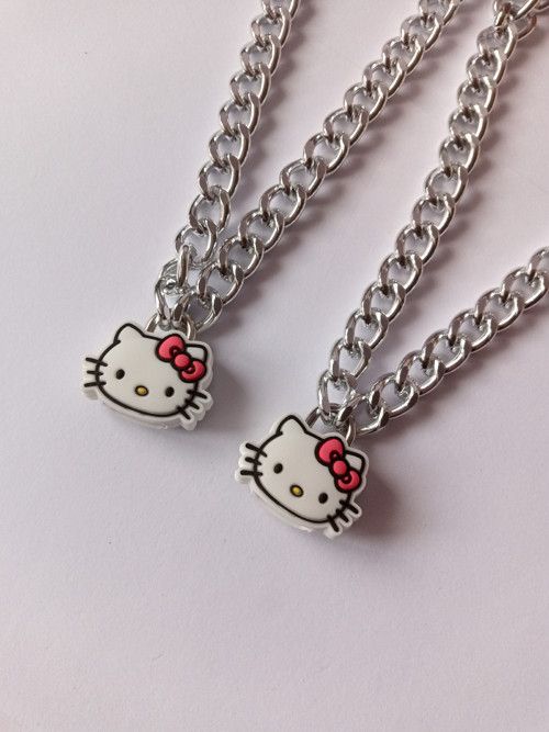 HELLO KITTY řetěz ( náhrdelník ) — foto 2