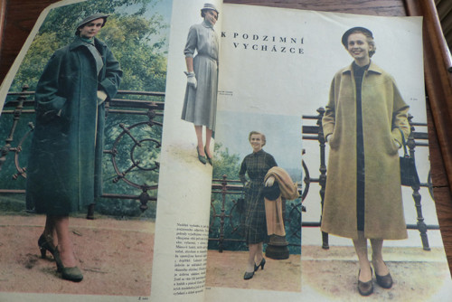 Časopis Žena a móda, číslo 8/1953 — foto 5