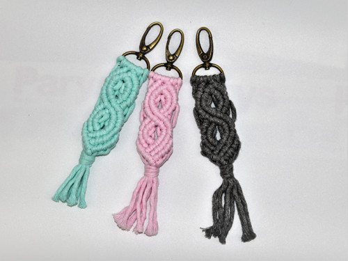 Macramé klíčenka — foto 2