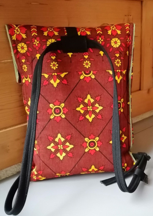 Batoh Z Retro Látky — foto 2