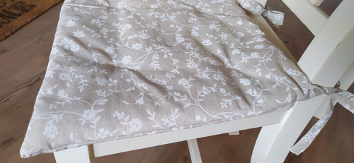 Sedáky s kvítky na režné — foto 5