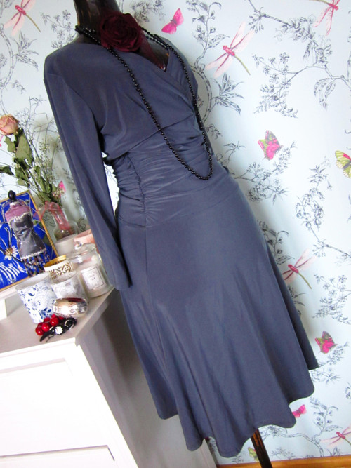 Šaty elegantní,prvorepublikový look — foto 3