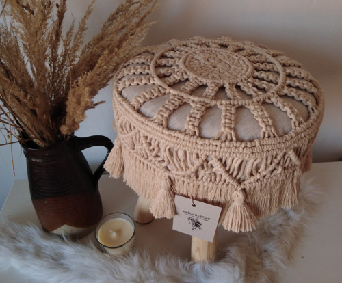 Macramé taburet/stolička, písková barva — foto 2