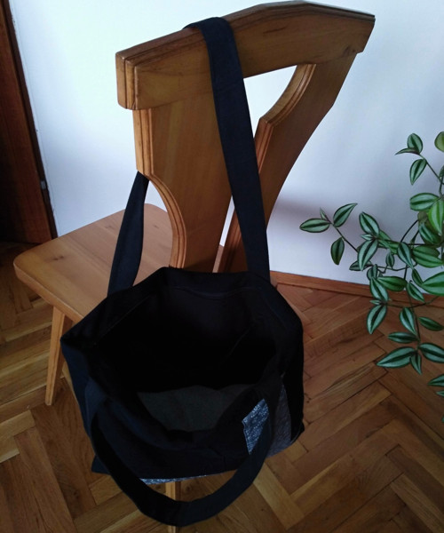 Černá riflová s šedo-bílou — foto 3