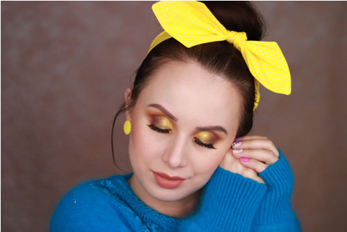 Bodkovaná Pin Up čelenka (žltá/biele bodky) — foto 2