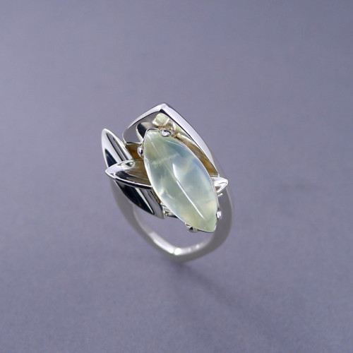 Emerge (prehnite) — foto 6