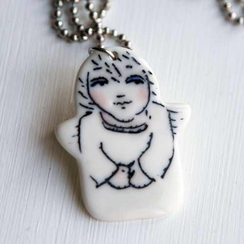 Anděl porcelánový přívěsek — foto 2