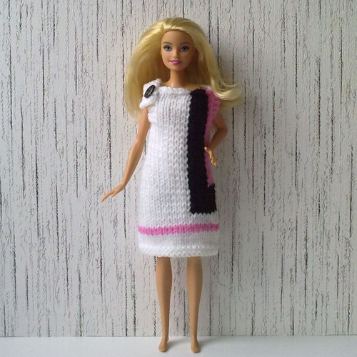 Oblečky pro Barbie - šaty — foto 2