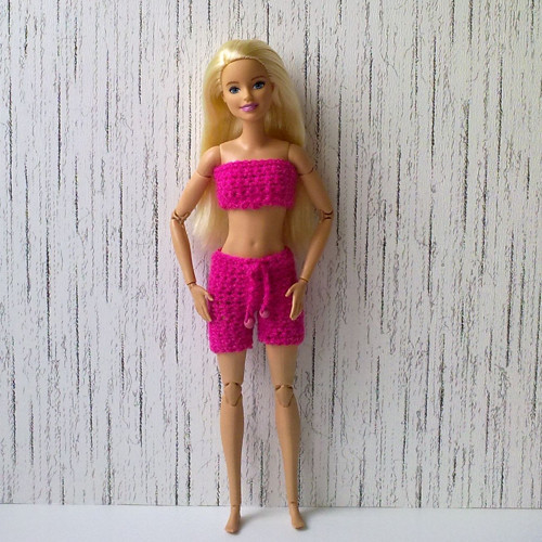 Oblečky pro Barbie - top, kraťasy — foto 3