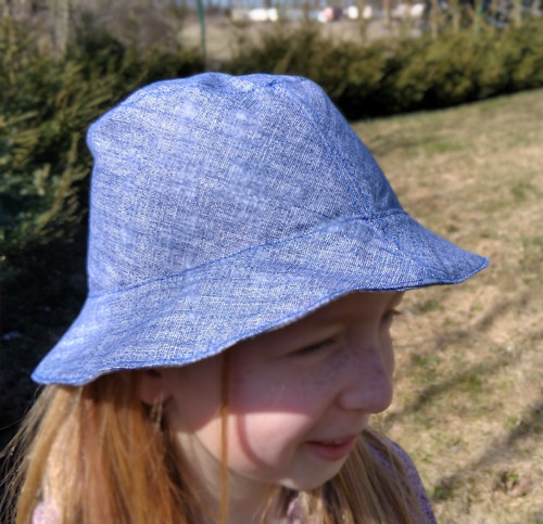 Klobouk klučičí modrý pro obvod 49-52cm — foto 2