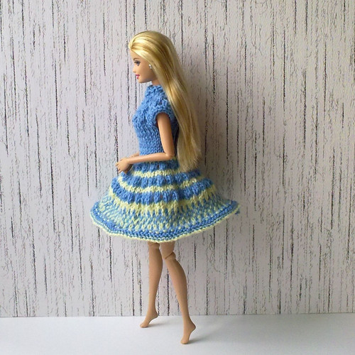 Oblečky pro Barbie - šaty — foto 2
