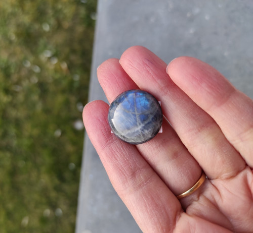 Labradorit, ID 1849, 22x21 mm — foto 3