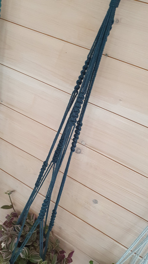 Macramé závěs na květiny tm.modrý — foto 2