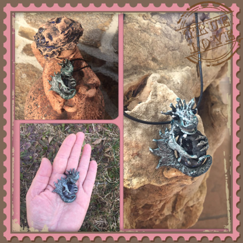 Dračí amulet s přírodním larvikitem — foto 5