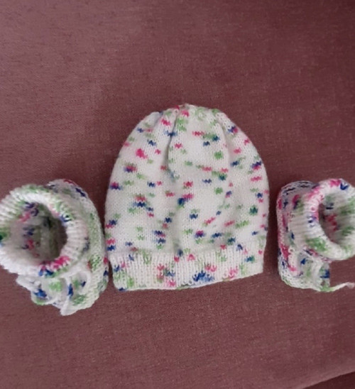 Čepička a papučky - pro věk 4-6 měsíců — foto 2