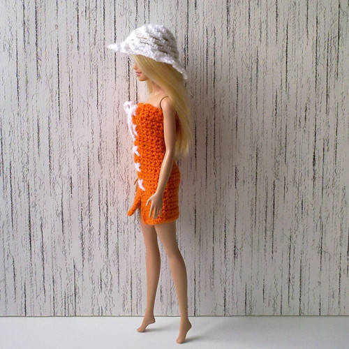 Oblečky pro Barbie - šaty, klobouček — foto 2