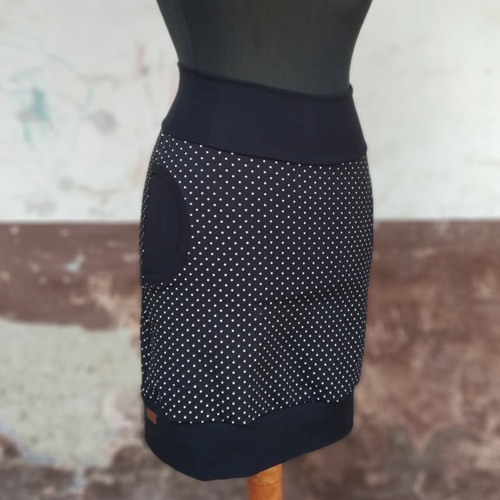 Černá s puntíky - L/XL — foto 3