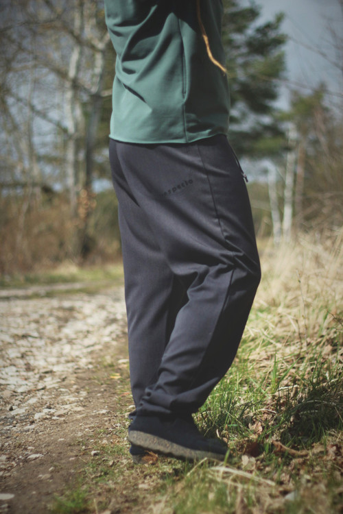 Kalhoty ............ L - XL — foto 2
