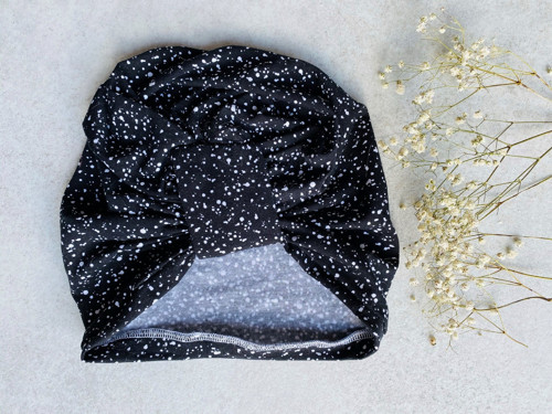 Turban - čepice černá s puntíky — foto 2