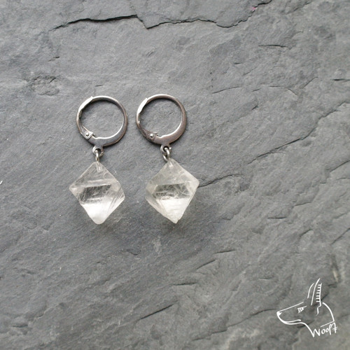 Oktaedr - fluoritové náušnice čirá — foto 5