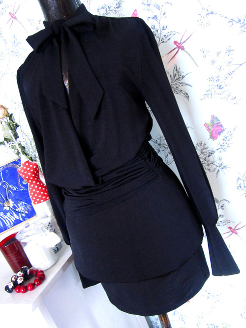 Little black dress — foto 2