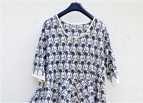 Boho chic/lněné maxišaty: vyšívané — foto 4