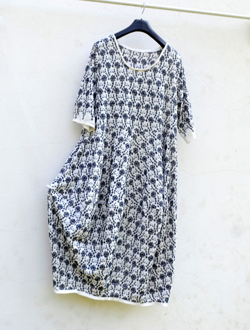Boho chic/lněné maxišaty: vyšívané — foto 3