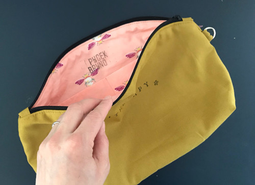 Čmeláčí / Projektová taška na zip — foto 6