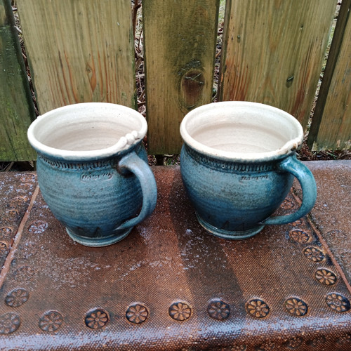 Hrnek půllitrák zdobený trojúhelníky — foto 4