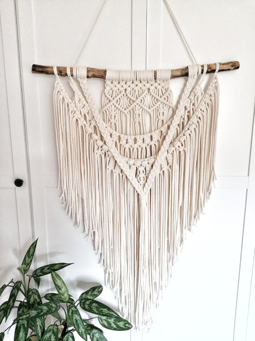 Macrame dekorace v krémové barvě — foto 2