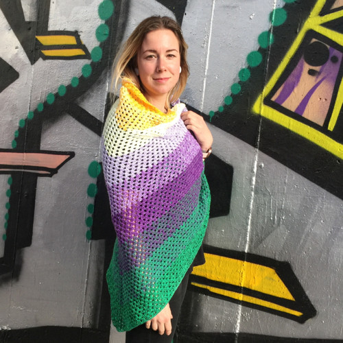 Violkové zachumlání - háčkovaný pléd — foto 4