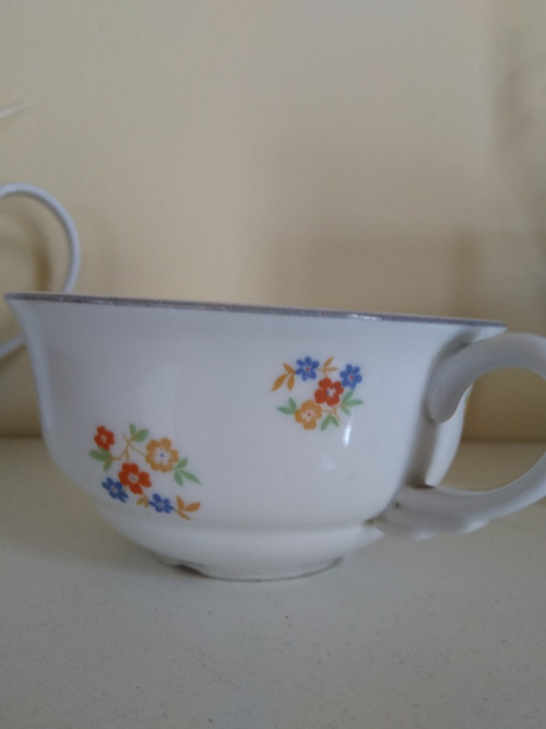 Porcelánový šálek — foto 2