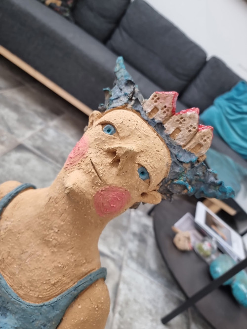 Plastika - paní domácí — foto 4