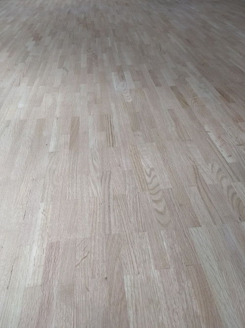 Dřevěná podlaha — foto 3