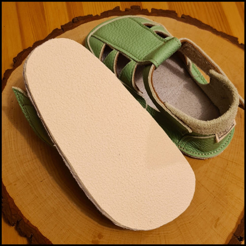 Kožené barefoot capáčky - sandálky 17 cm — foto 4